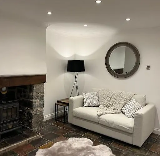 Mount Cottage